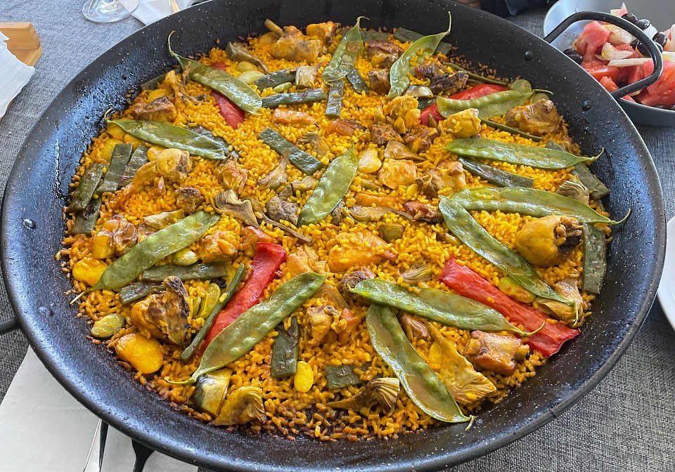 Paella valenciana